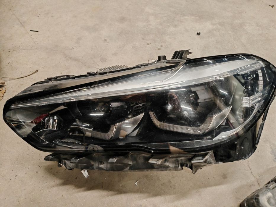БМВ BMW G05 на части Предна, задна,броня, фарове, прагове, стопове всичко налично!