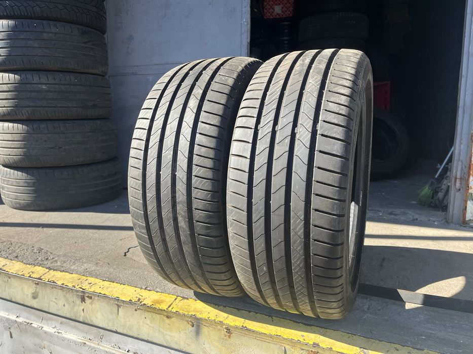 2 бр. летни гуми 225/45/17 Bridgestone DOT 0723 5,5 mm