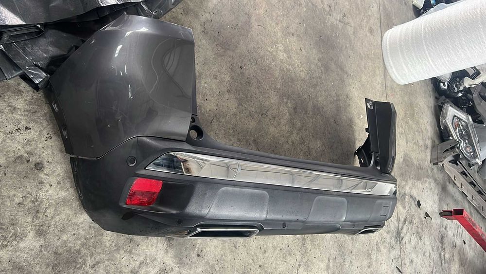Bara spate Peugeot 3008 1.5 HDI si alte piese din dezmembrari