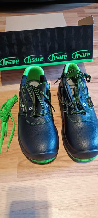 Pantofi protectie noi