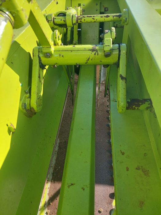 Presa de balotat balotiera claas constant