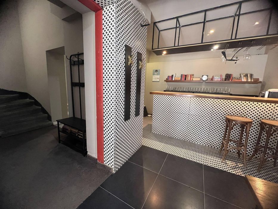 Дава се под наем Едностаен апартамент в Варна, Център - 30 кв.м за 378.93 € - Снимка #4