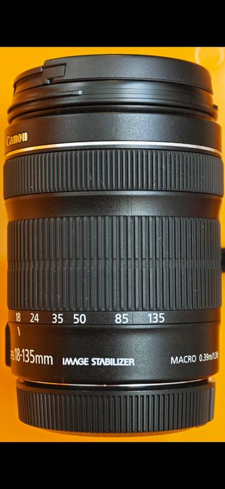 Obiectiv Canon EF-S 18-135mm f/3.5-5.6 IS STM • Ca NOU / Ținut la naftalină