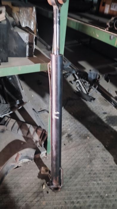 Шток подема кабины МАН тга