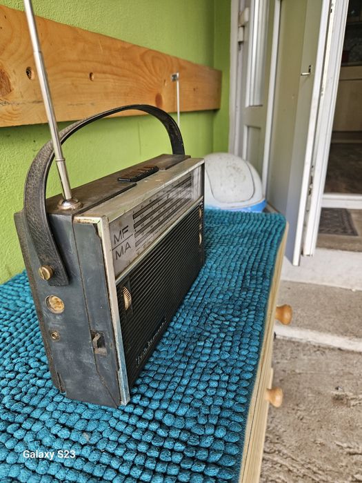 Vând radio mamaia 3