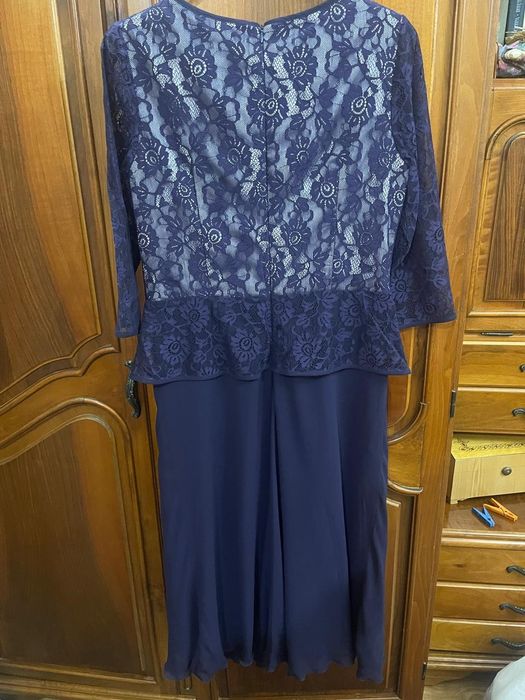 Платье нарядное Корея размер 8 (46), темно-фиолетовый цет,