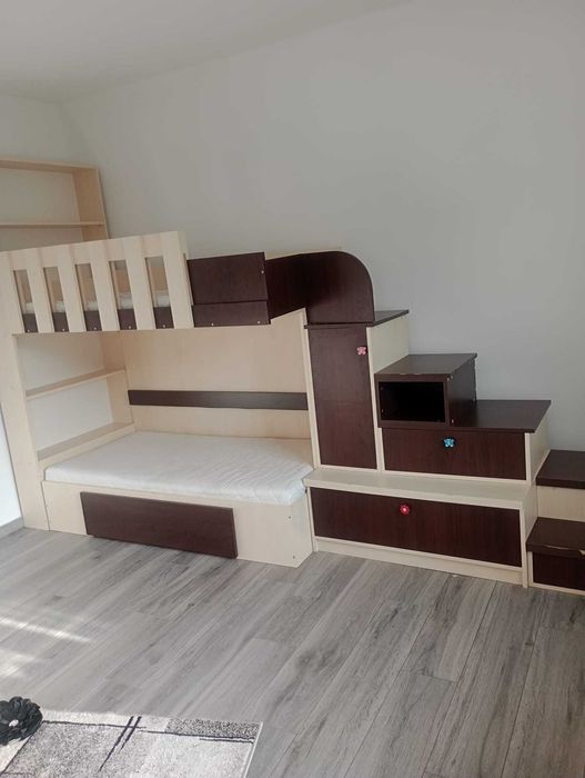 Pat suprapus pentru copii