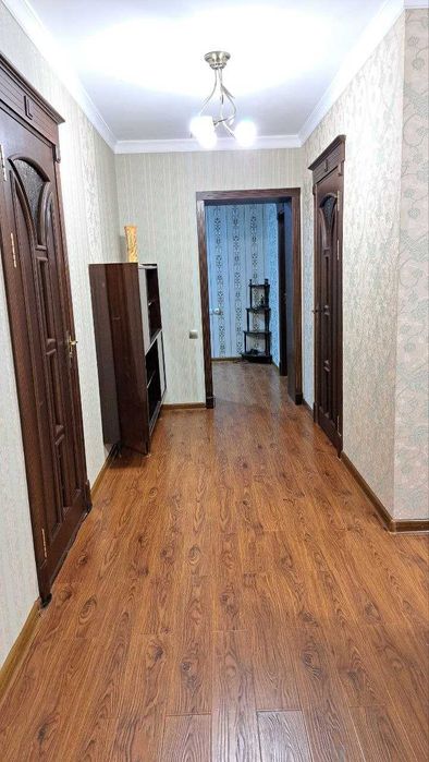 Cдам 3х комн. кв., Чайхана Салом, Корзинка, 500м от метро Ипак Йули