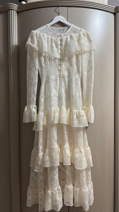 Платье - брендовое