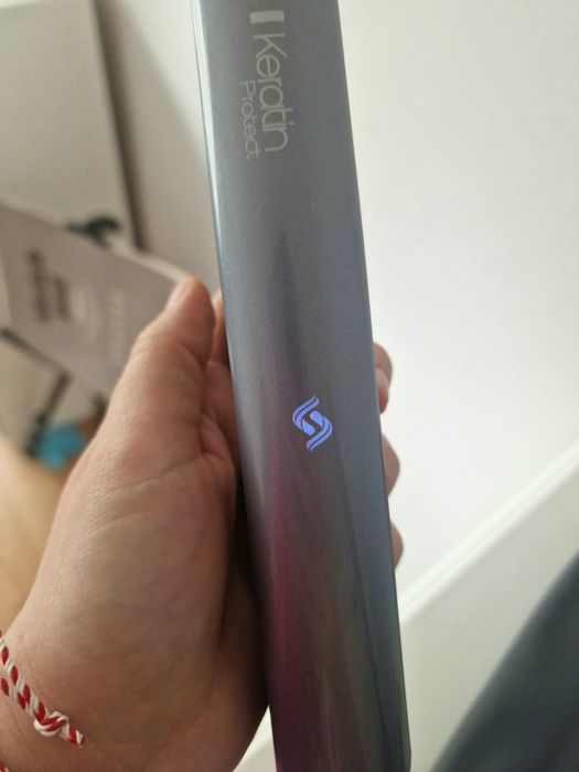 Placă de Îndreptat Părul Inteligentă Keratin Protect S8598