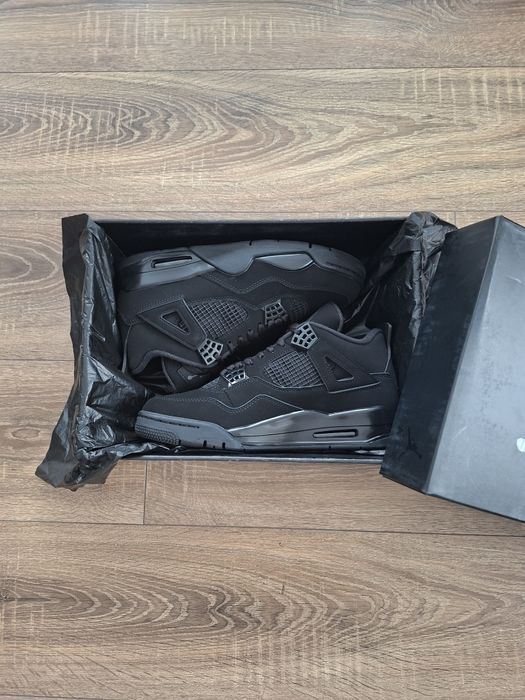 Jordan 4 black cat 42