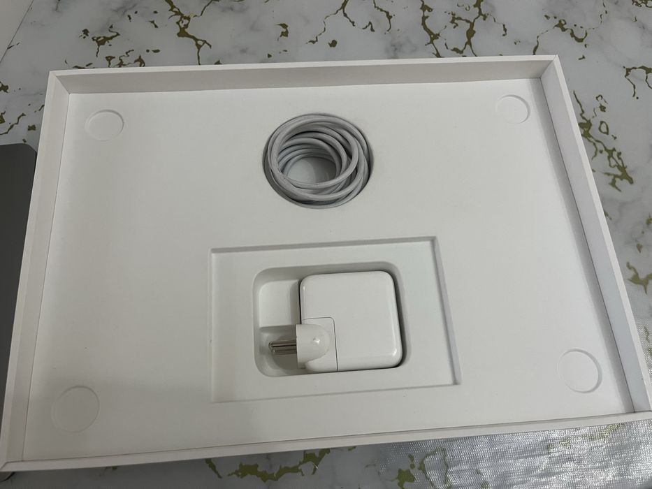 MacBook Air m1 256gb