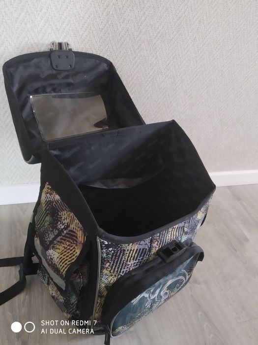 Продаётся рюкзак для школы