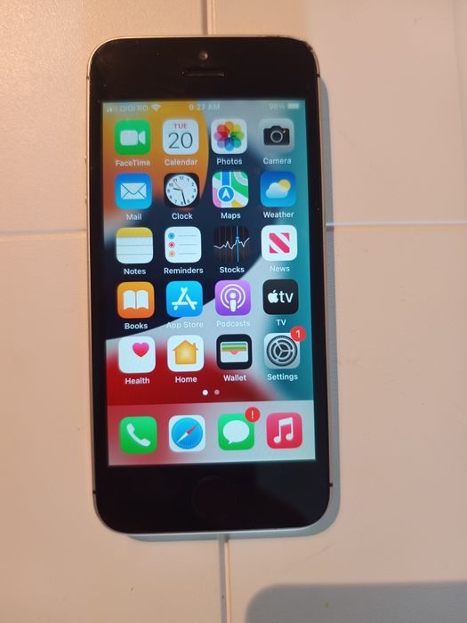 Telefon         Iphone SE