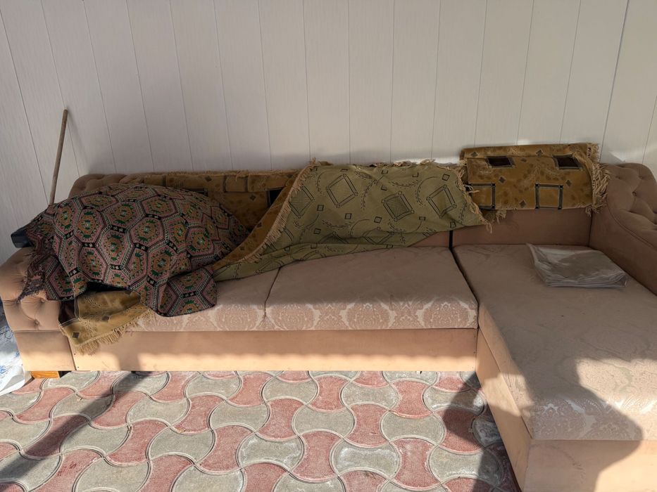 Угловой диван разборный