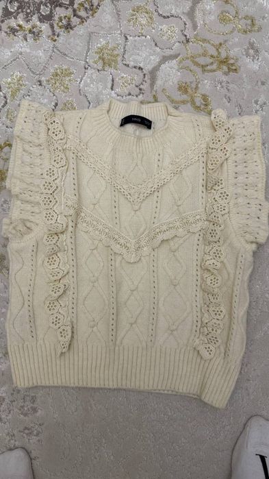 Стильные свитерочки Zara