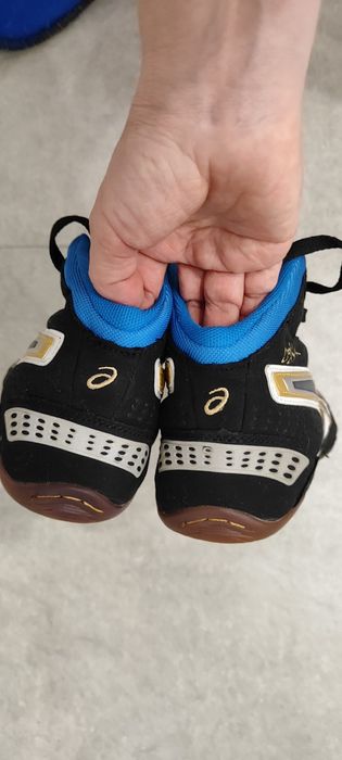 Продам мужские борцовки новые