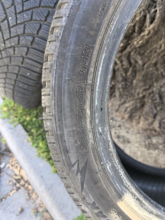 Гуми Bridgestone blizzak lm005