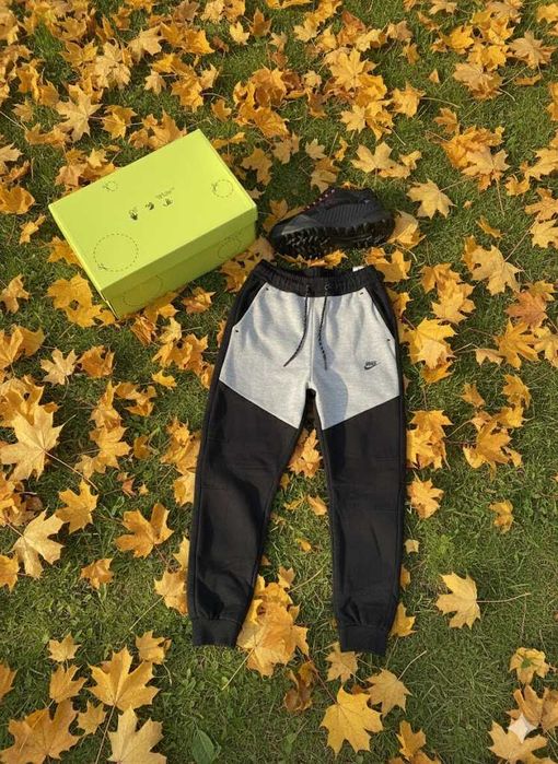 Trening Nike TECH Fleece - Set Complet - Bumbac