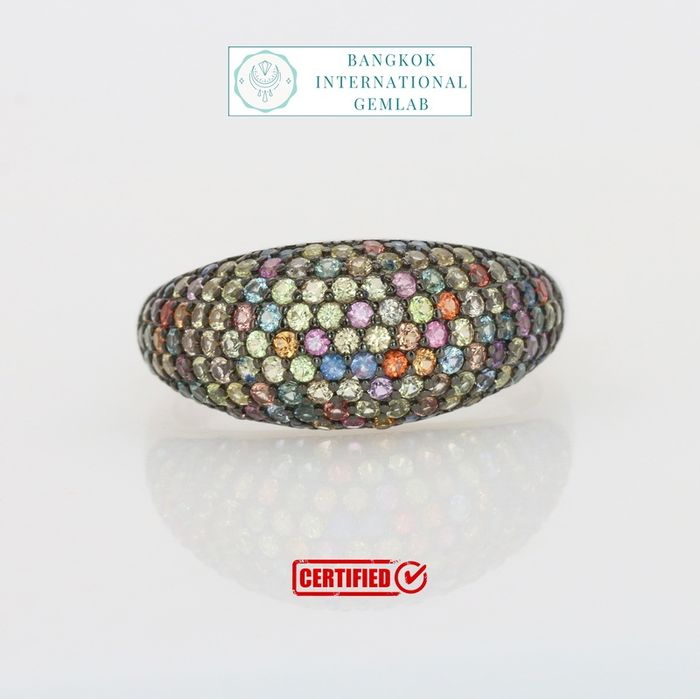 Сребърен пръстен с цветни не нагрявани сапфири и сертификат