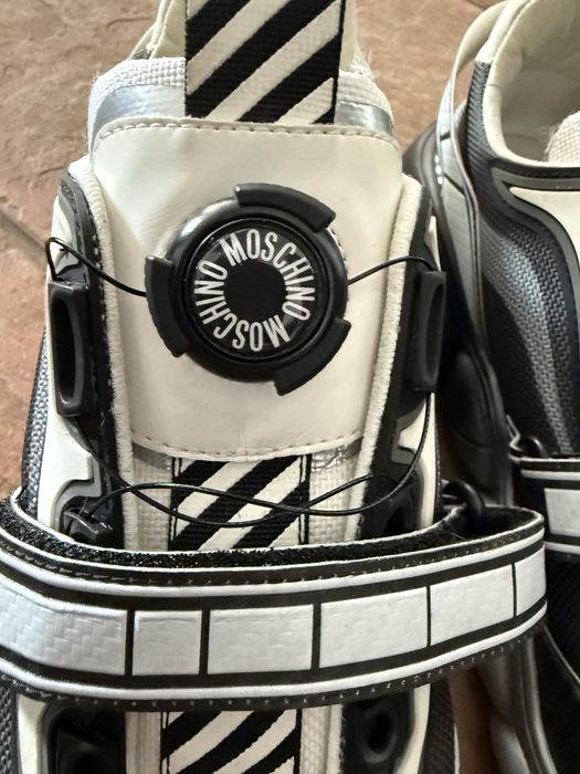 Adidasi Moschinio mas 41