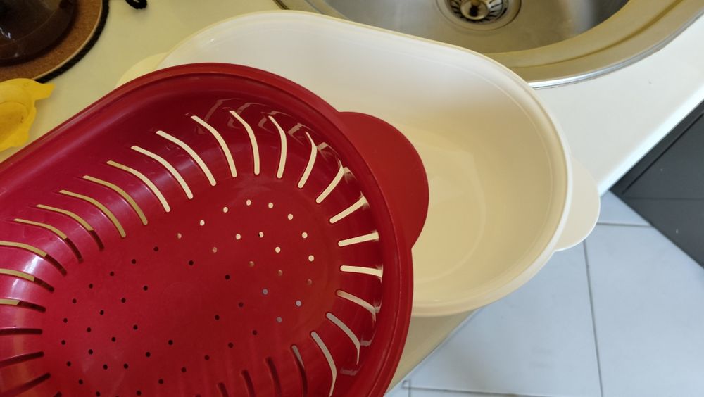 Хлебница Tupperware