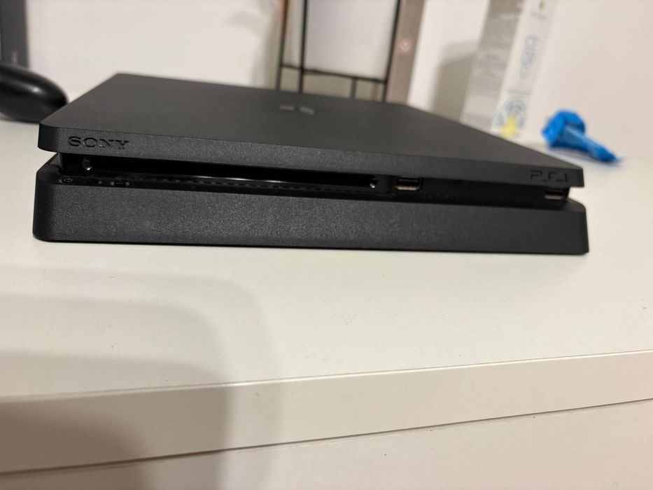 PS4(PlayStation 4) Slim