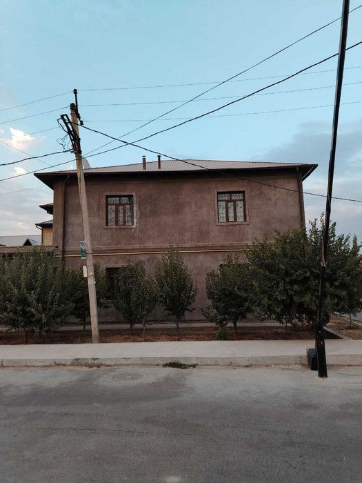 Сергелида 8 хонали, 2 қаватли уй сотилади Мебеллар билан сотилади