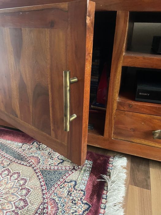 Vand mobilier lemn masiv  Exotique