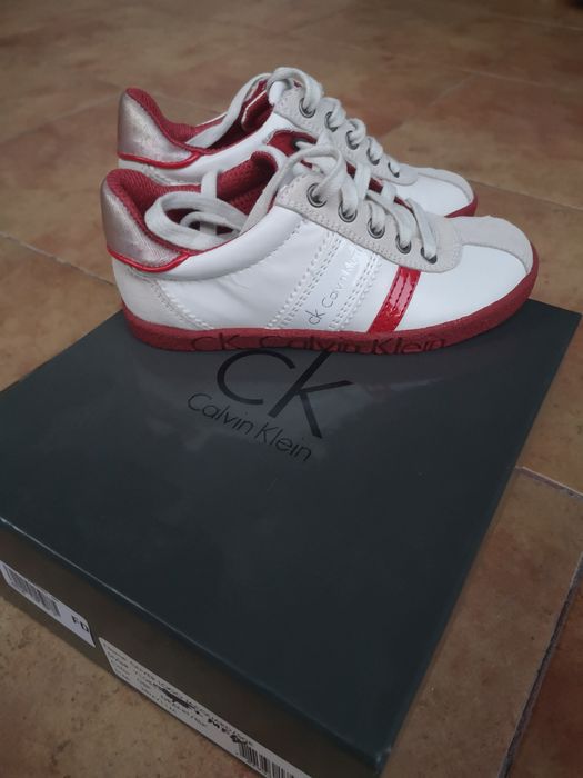 Vând tenisi Calvin klein, mărimea 28