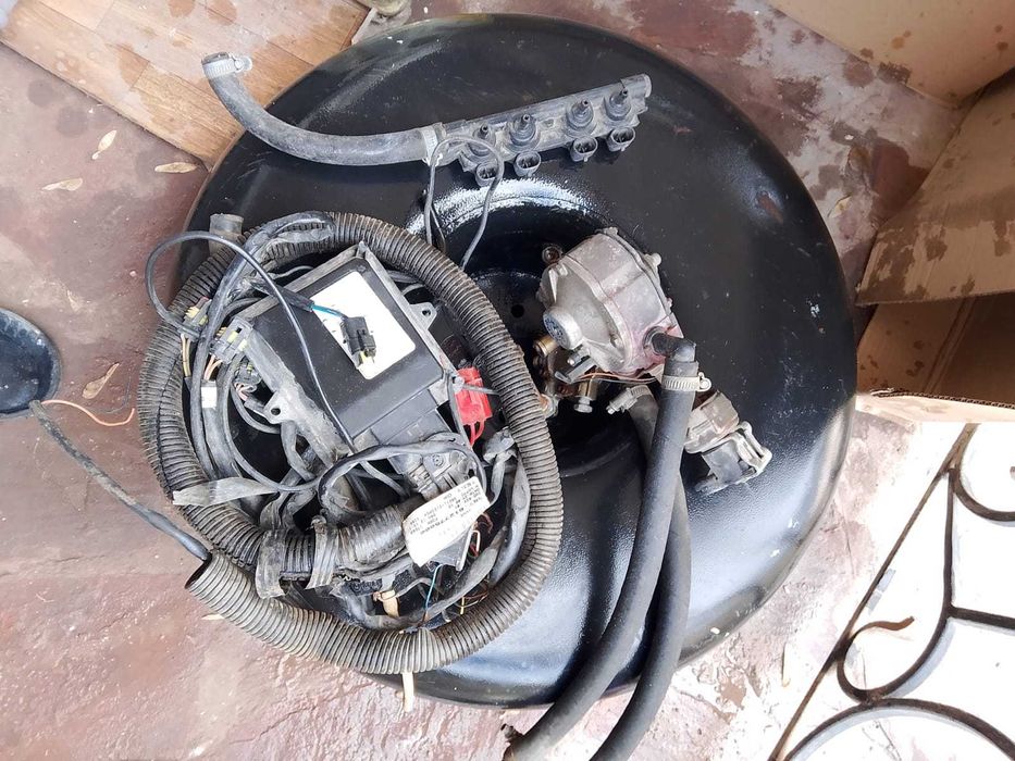 Продаётся ГБО газоболоновое-оборудование в-полном-комплекте.