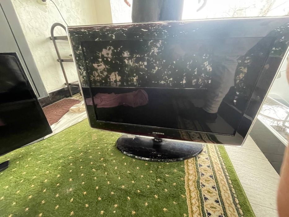 Samsung: LE32A656A1F         S