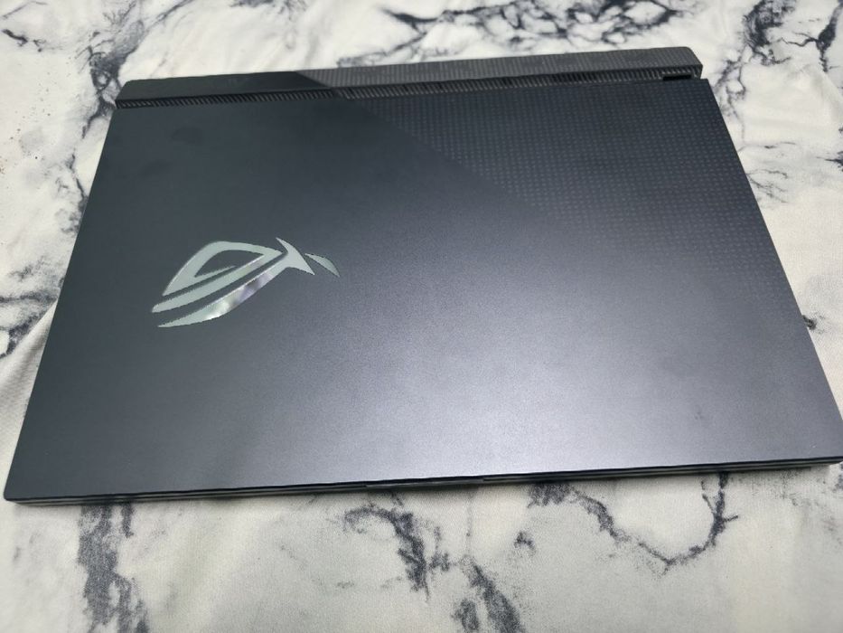 Игровой ноутбук Asus ROG Strix G15