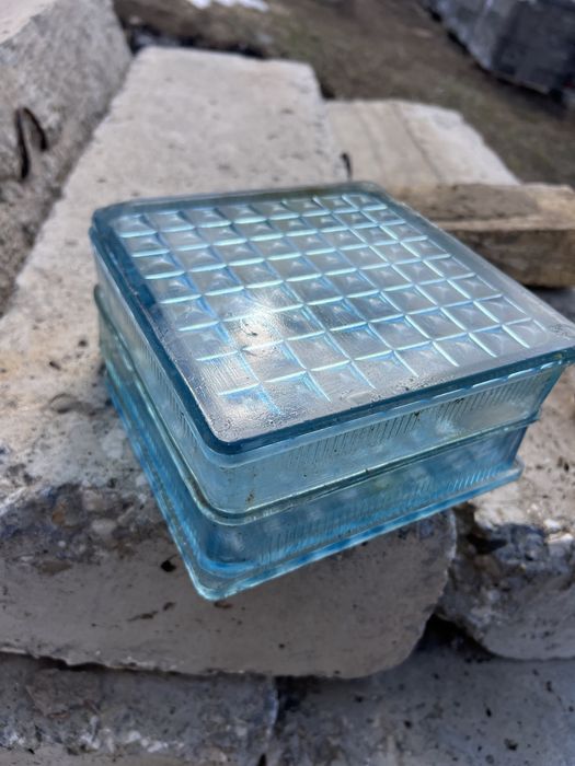 Стеклянная перегородка