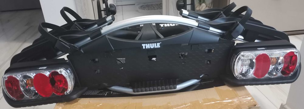 Suport THULE pentru doua biciclete, pe carligul de remorcare