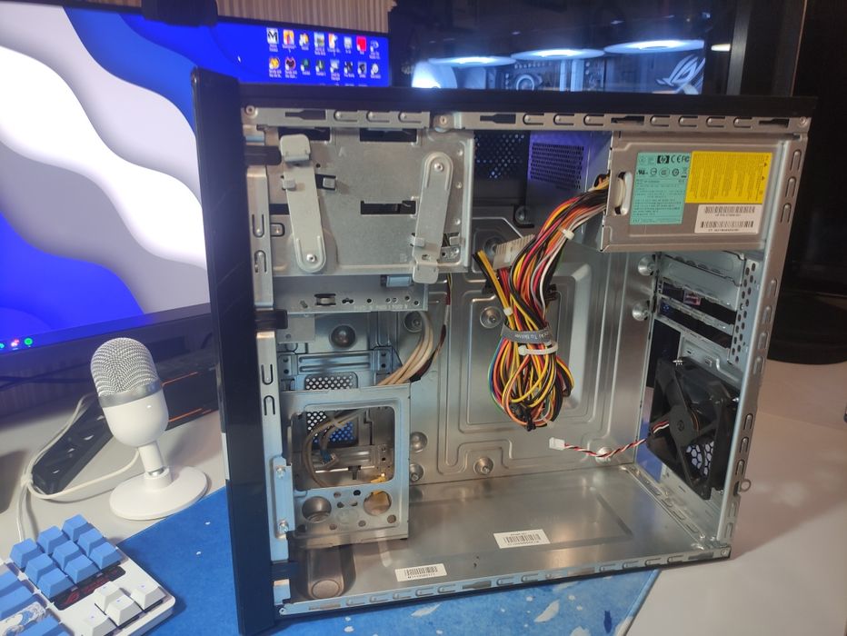 Корпус с блоком питания