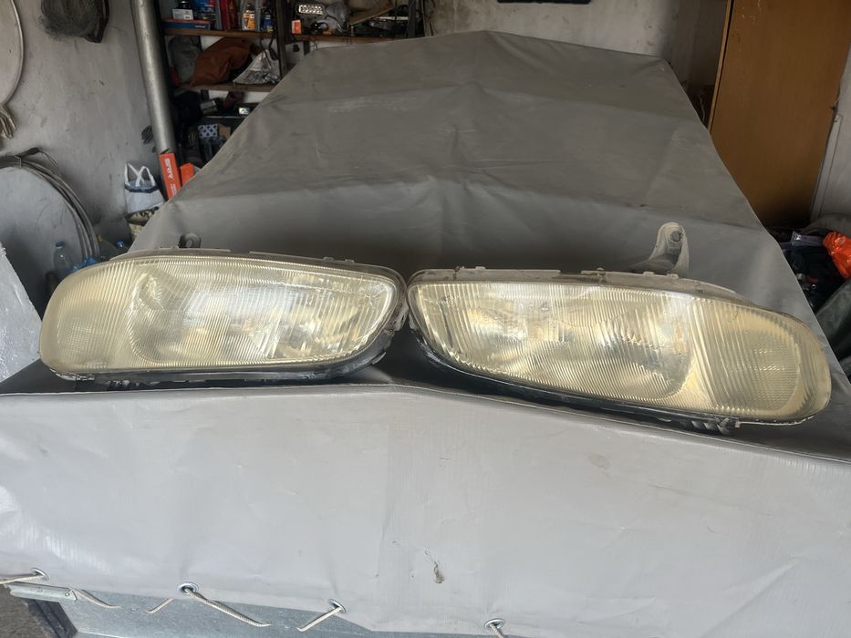 Продам фары Опель Омера б