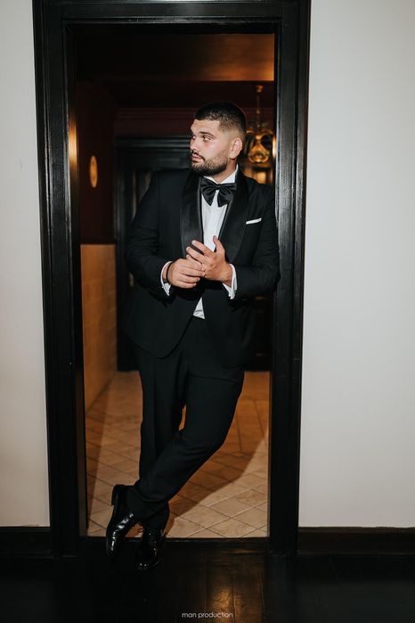 Costum Felix Ramiro Mire!