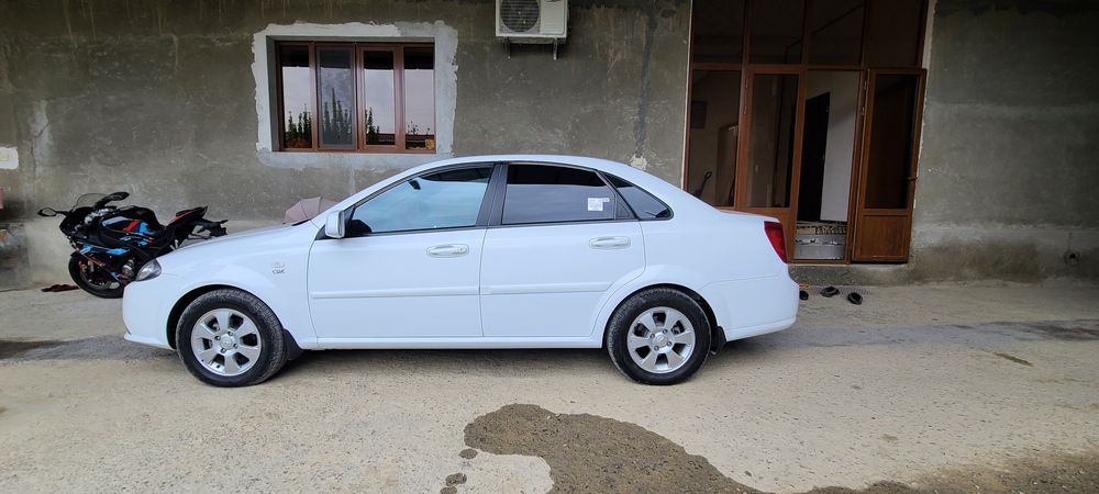 Jentra avtomobili srochni sotiladi!!!