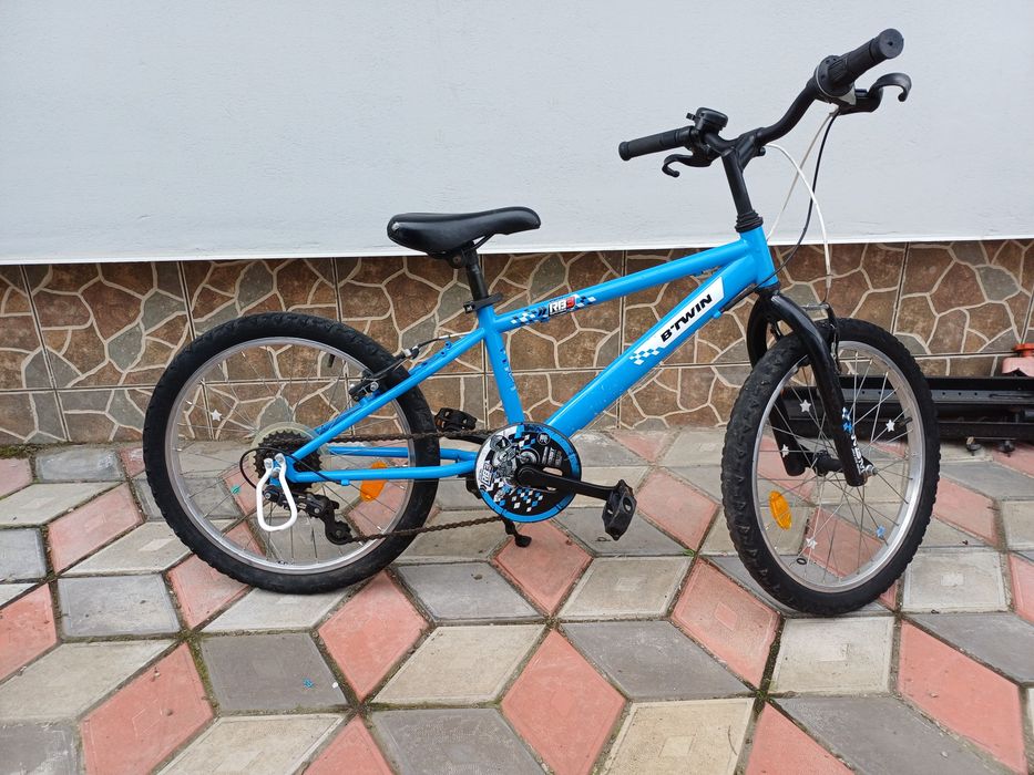 Bicicleta de copii B-TWIN cu roti de 20 inch