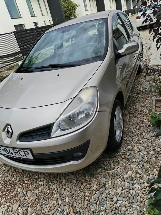 De vânzare Renault Clio Benzină 1.6 Automat