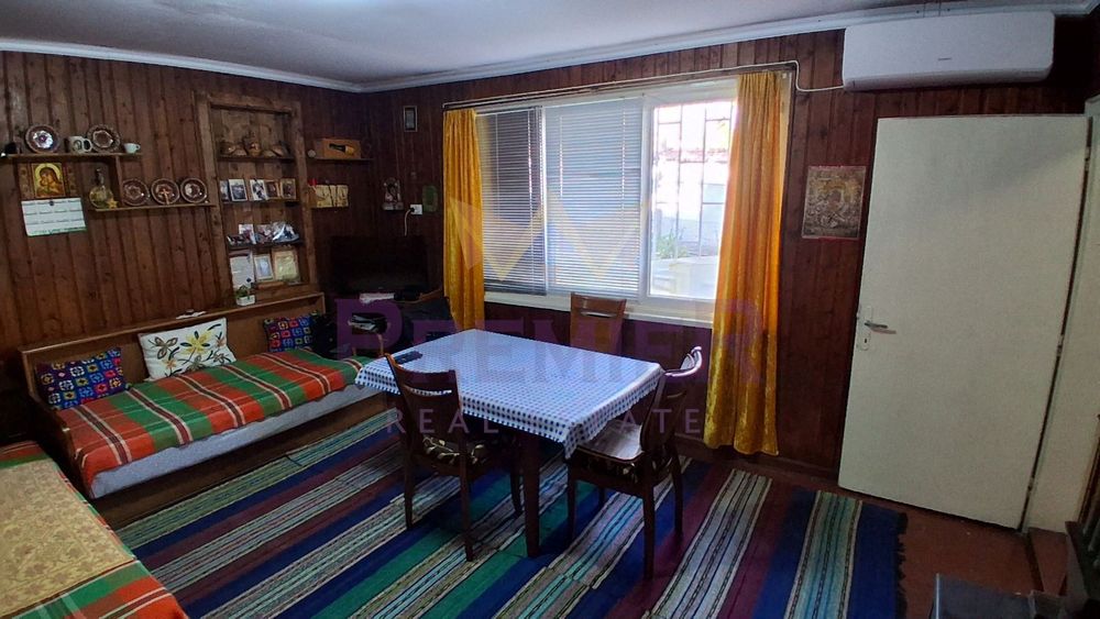 Продава се Къща в с. Бежаново, Област Ловеч - 200 кв.м за 133 €/кв.м - Снимка #3