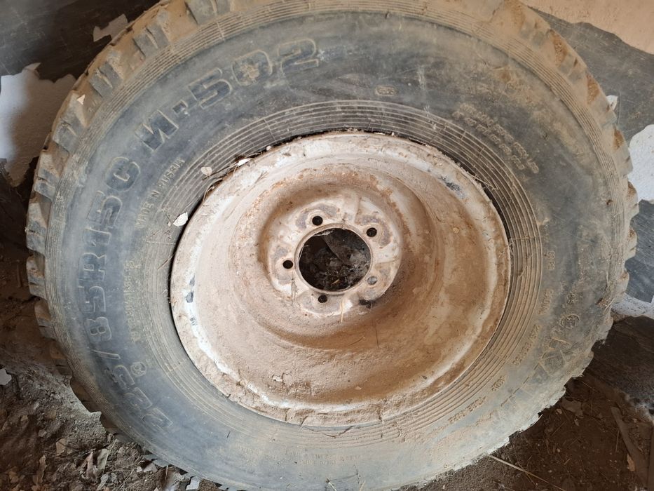 Продаётся шина уаз