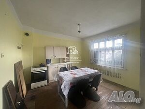 Продава се Етаж от къща в Средец - 85 кв.м за 348 €/кв.м - Снимка #13