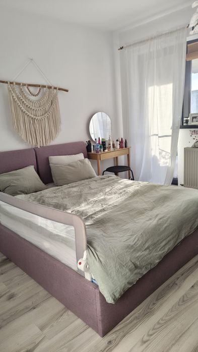 Vând pat 160x200 cu saltea inclusa