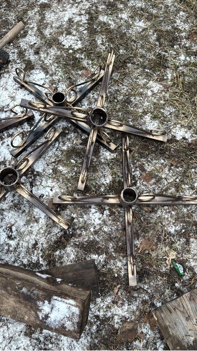 Подставка под елку