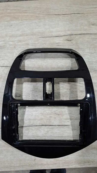 спарк монитор сотилади 2 та