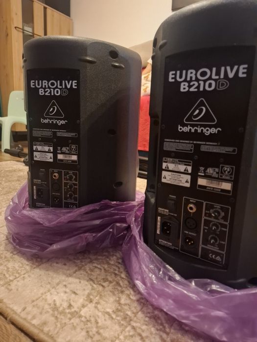 Boxe active PA Behringer B210D ca noi