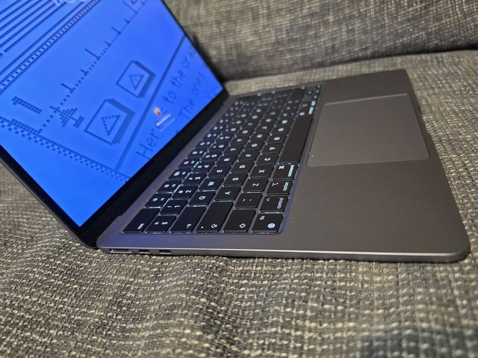 Macbook Air M3 16GB RAM, 512GB