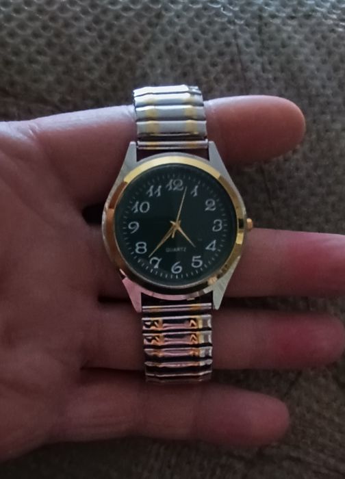 Новые наручные часы с доставкой